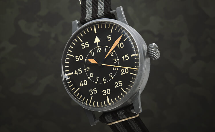 ���B���e�[�W�~���^���[�E�H�b�` ���R B-Uhr